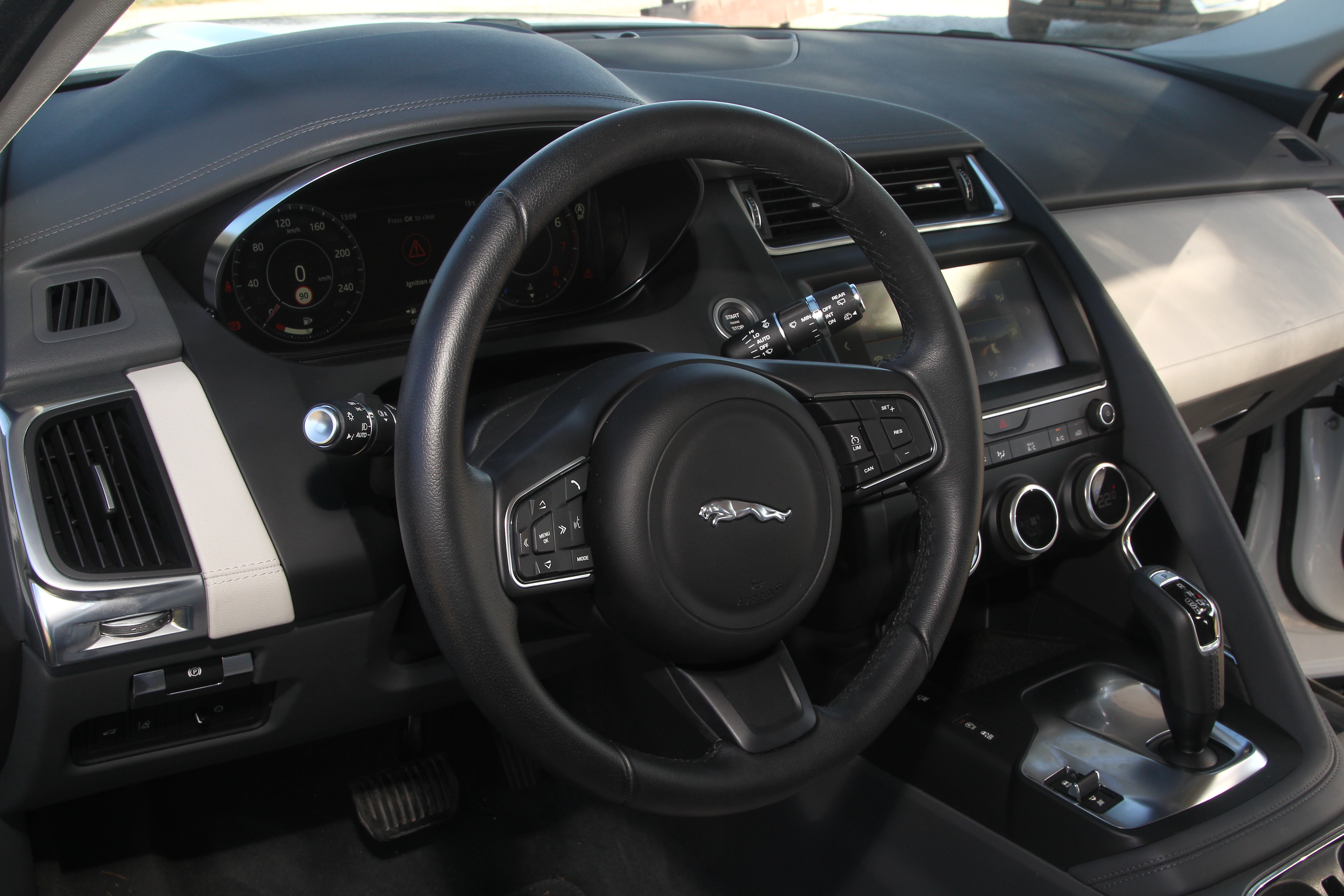 Jaguar E-Pace P250: την οδηγούμε στην Ελλάδα