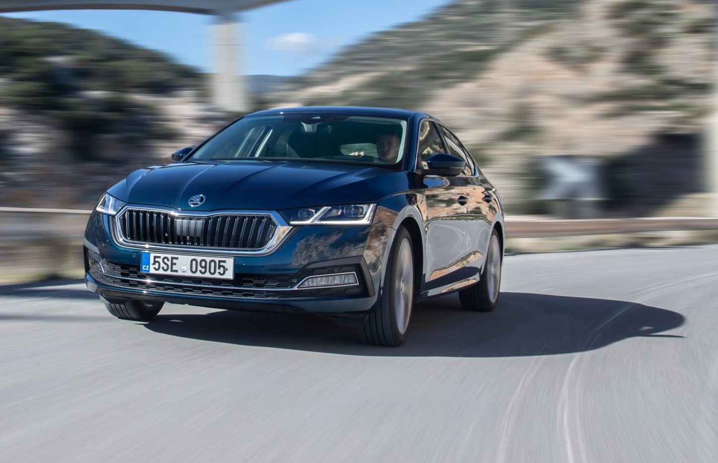 To νέο Skoda Octavia ποζάρει στην Κρήτη Skoda Octavia