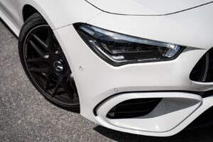 Tesla Model 3 Performance – Mercedes-AMG CLA 45 S 4Matic+
