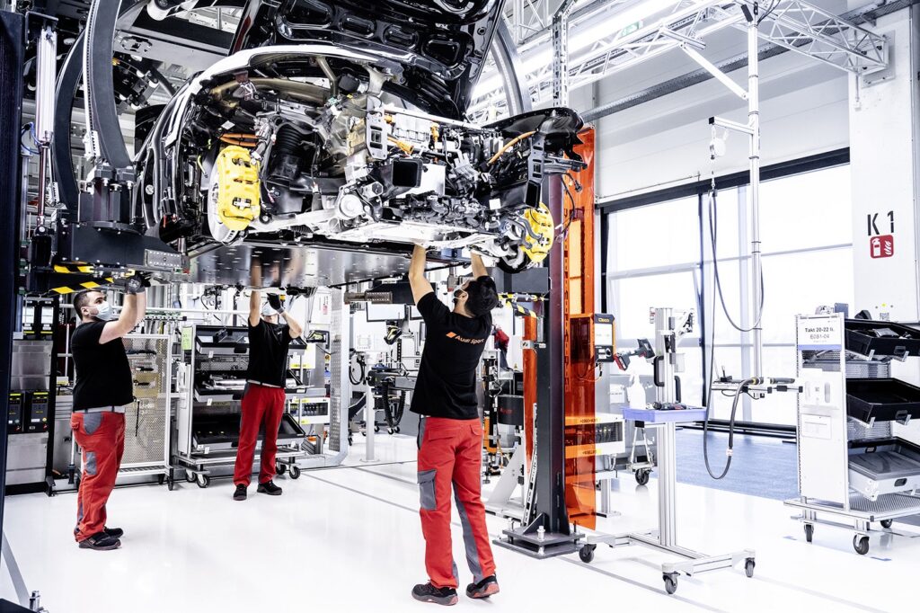 The assembly facility of the Audi e-tron GT at Böllinger Höfe.
