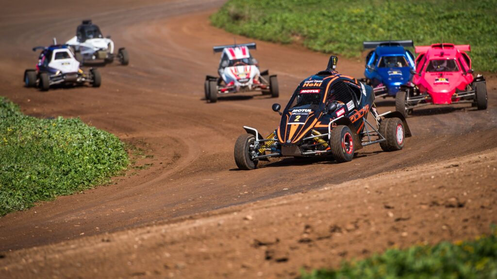 EKO Racing Dirt Games: Πλούσιο Θέαμα και συναγωνισμός