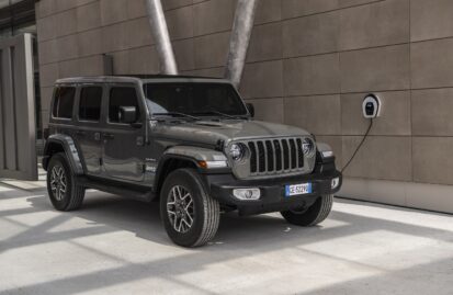 to-jeep-wrangler-4xe-σε-δοκιμές-συνδεσιμότητας-5g-για-τη-155223