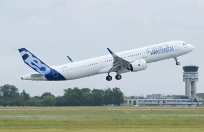 Airbus vs Boeing: Ο «πόλεμος» καλά κρατεί