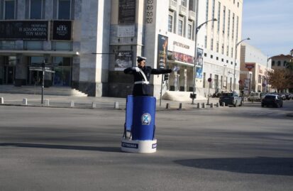 Θεσσαλονίκη: Το βαρέλι του τροχονόμου επέστρεψε στον δρόμο!