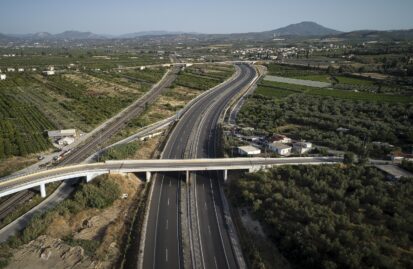 Ποια είναι τα τέσσερα μεγάλα «στοιχήματα» για τις οδικές μεταφορές στην Ελλάδα;