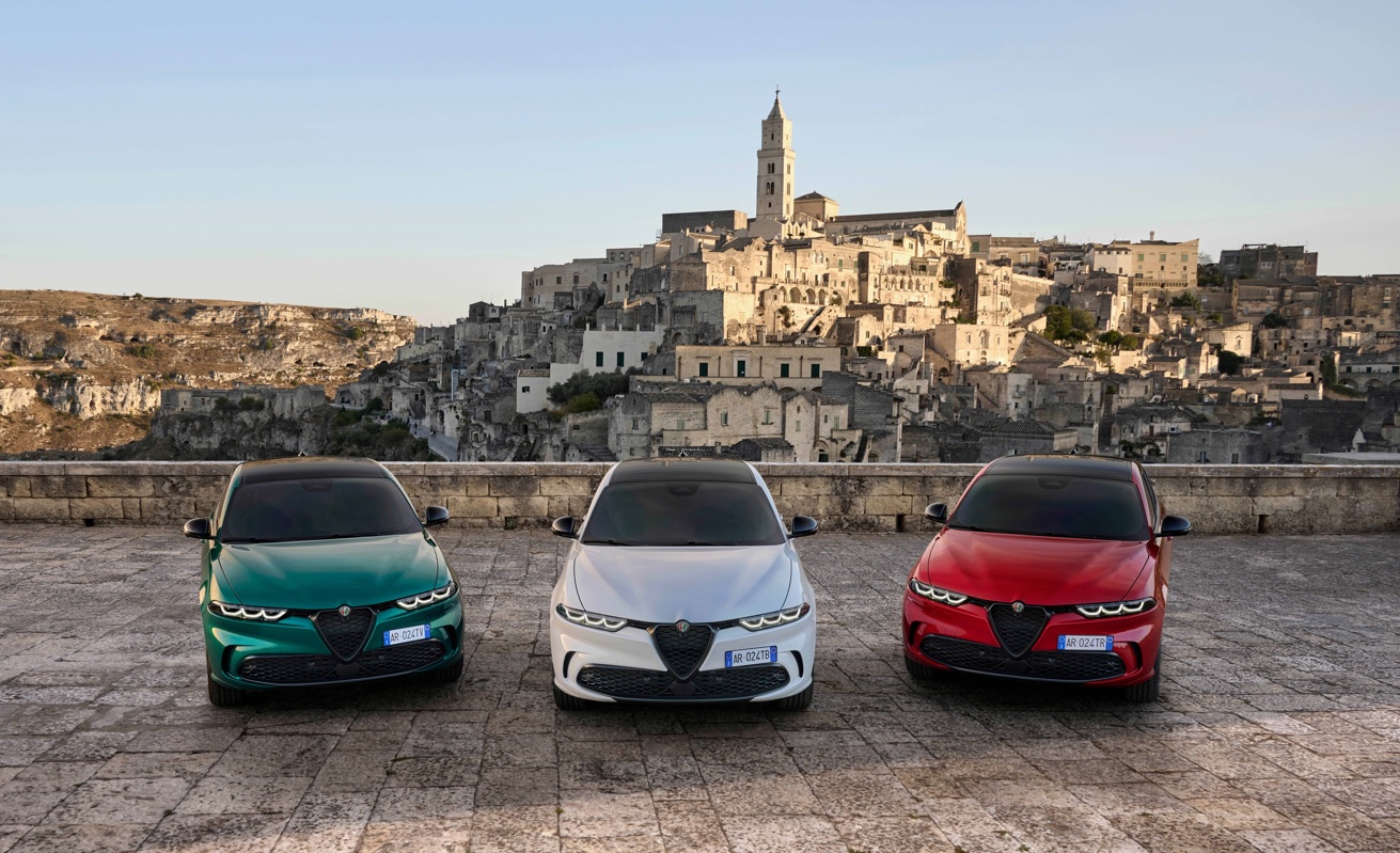 Edizione speciale “Tributo Italiano” per Alfa Romeo Tonale, Stelvio e Giulia