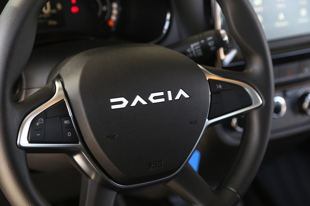 Dacia Spring Extreme 65