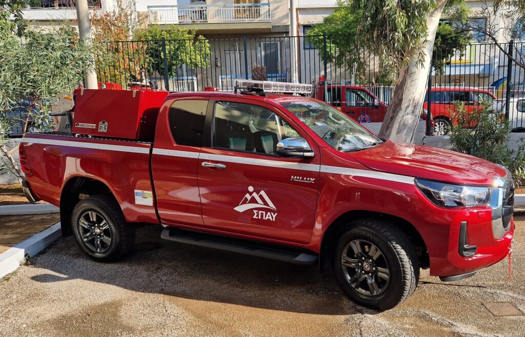 Toyota Hilux against wildfires