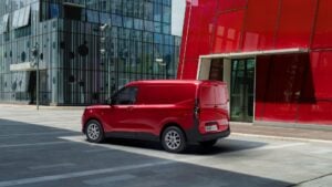 FORD TRANSIT COURIER 2023